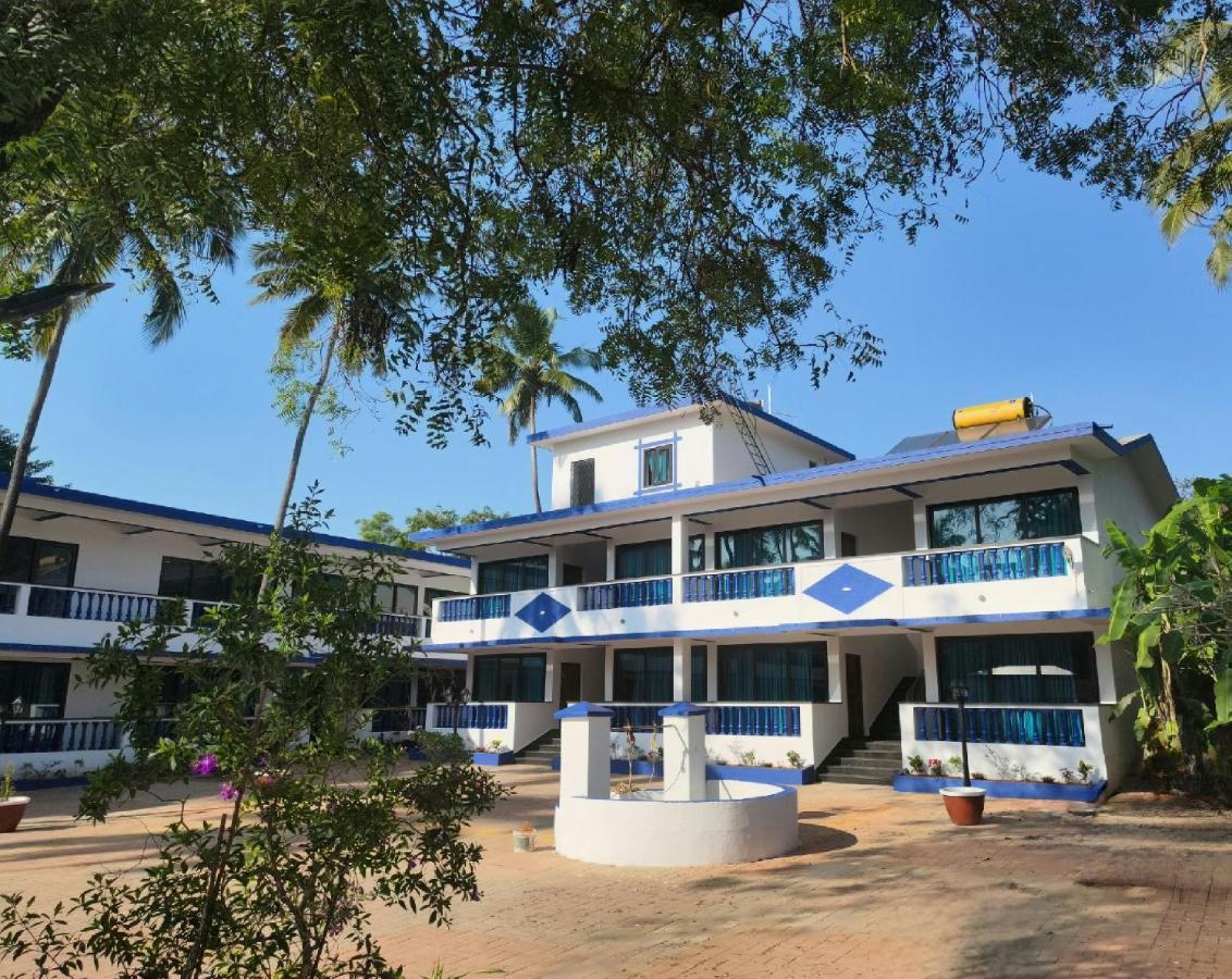 Anjuna Blue Resort מראה חיצוני תמונה