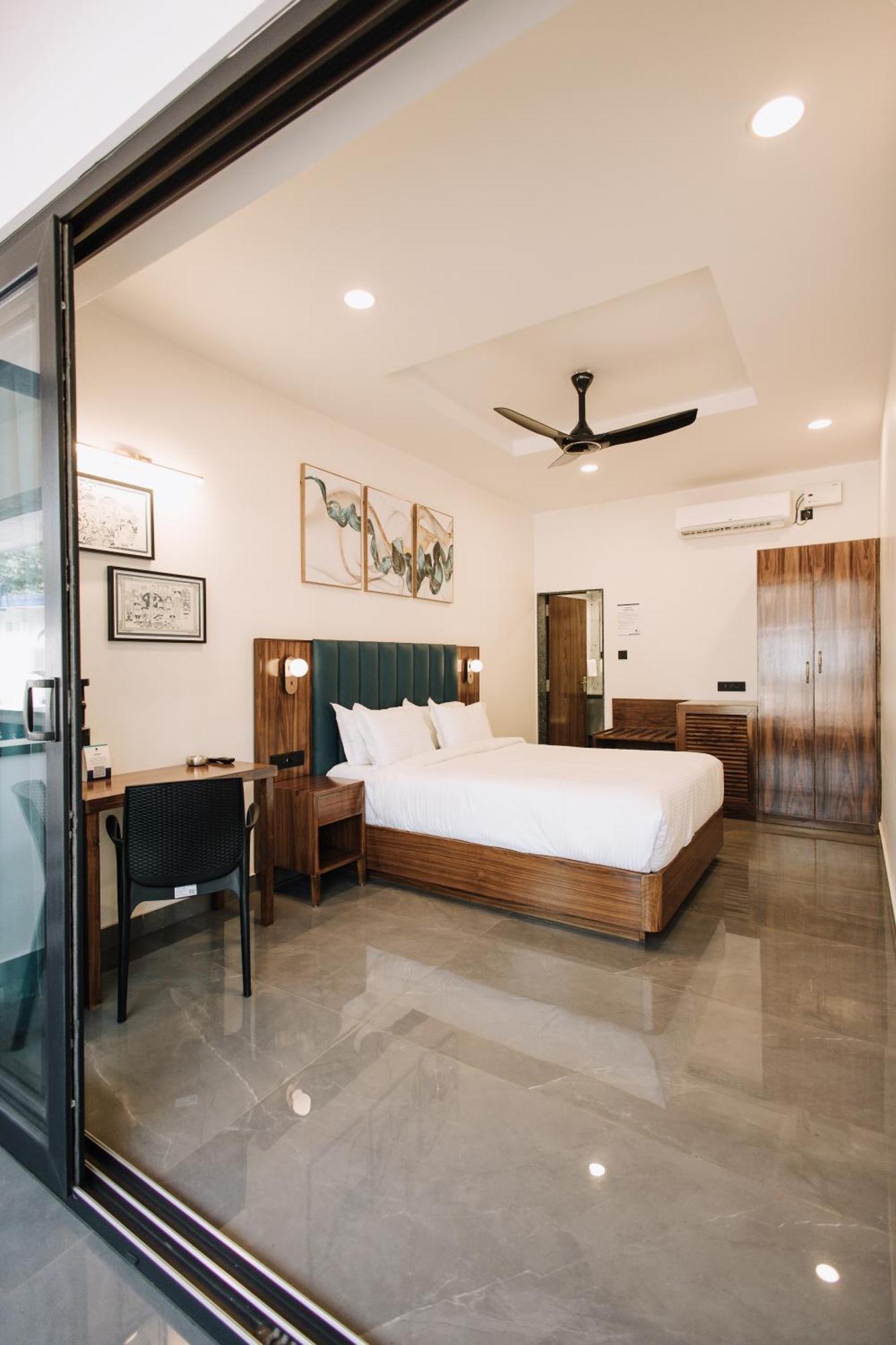 Anjuna Blue Resort מראה חיצוני תמונה