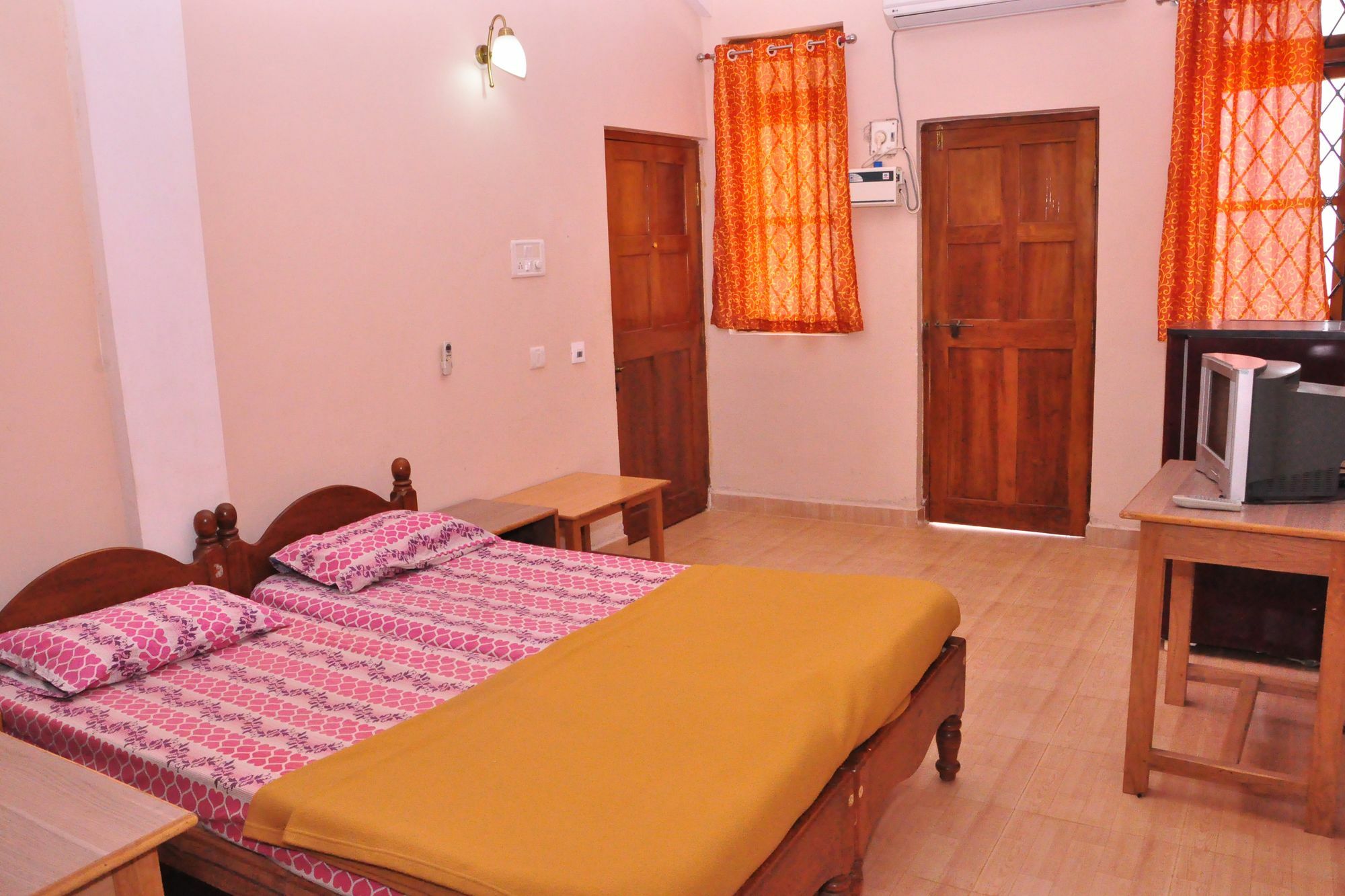 Anjuna Blue Resort מראה חיצוני תמונה