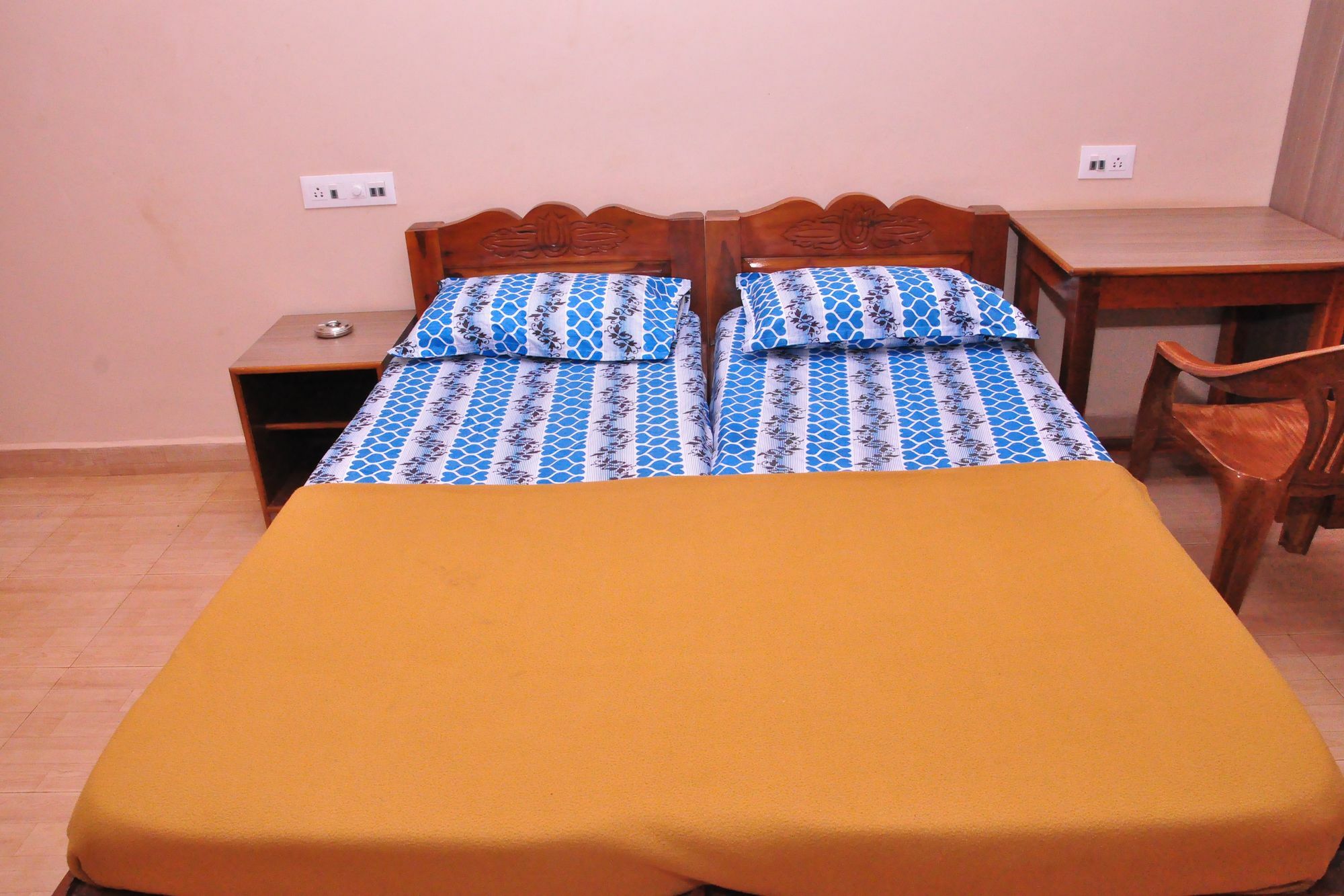Anjuna Blue Resort מראה חיצוני תמונה