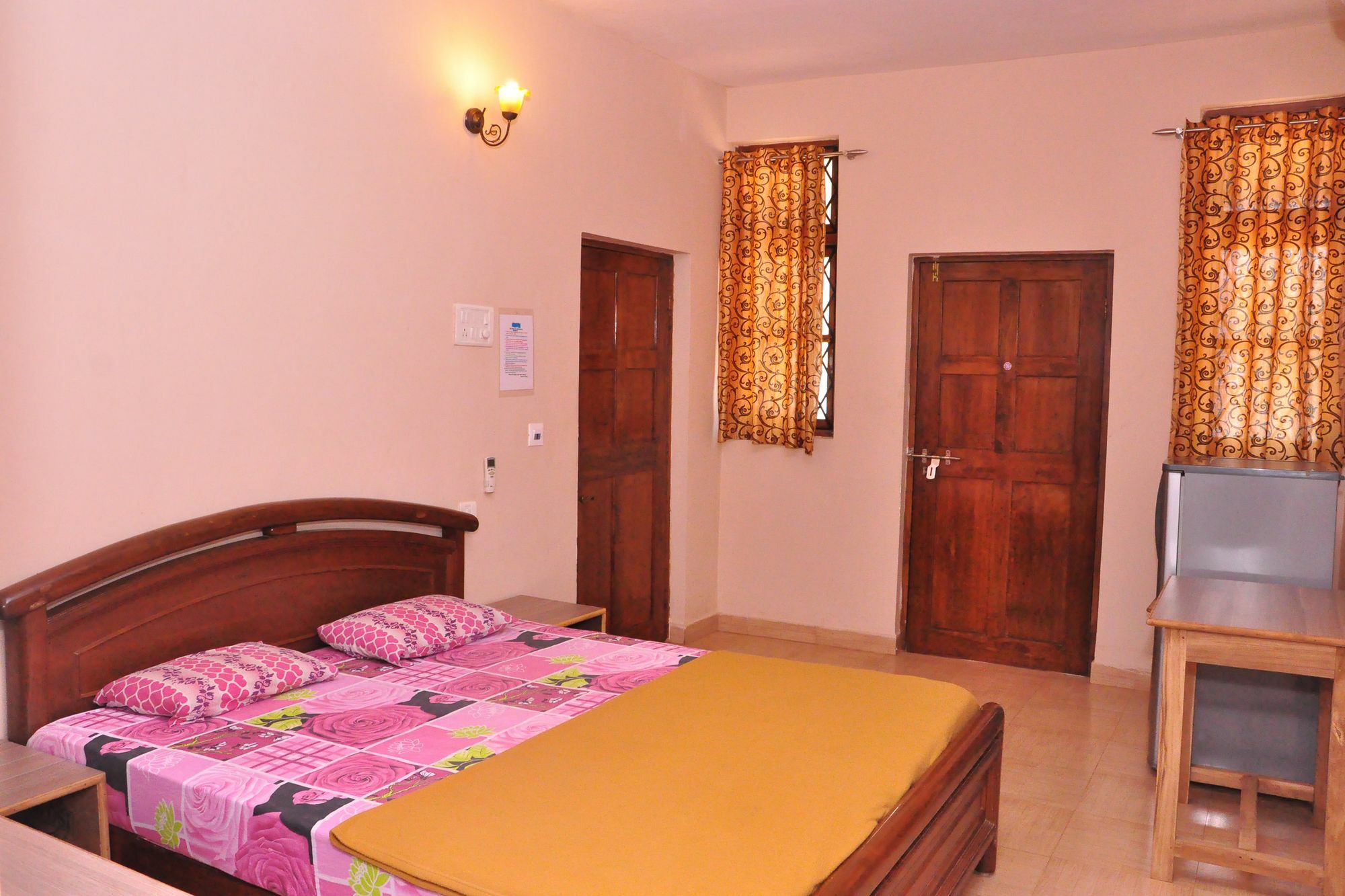 Anjuna Blue Resort מראה חיצוני תמונה