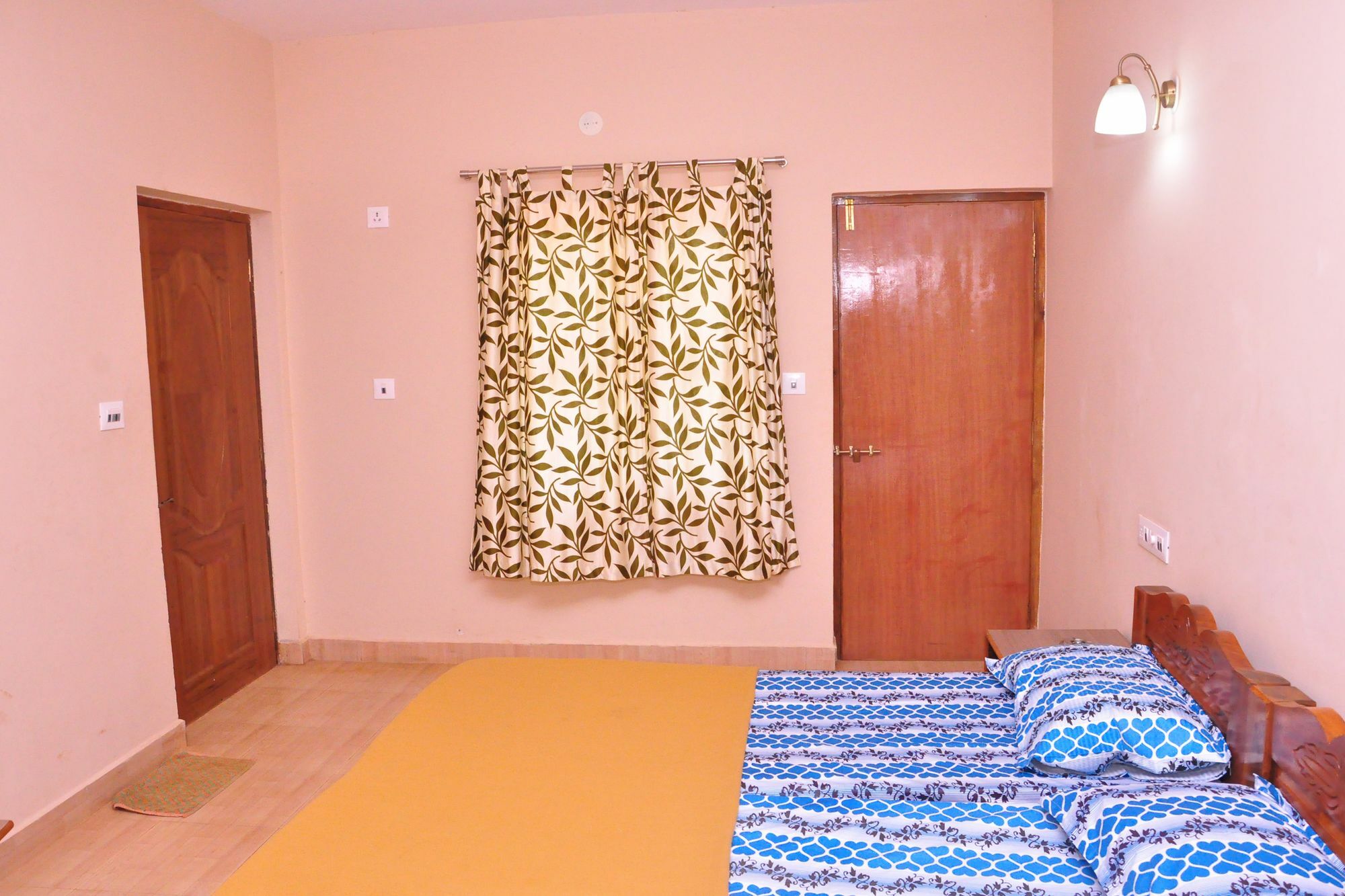Anjuna Blue Resort מראה חיצוני תמונה